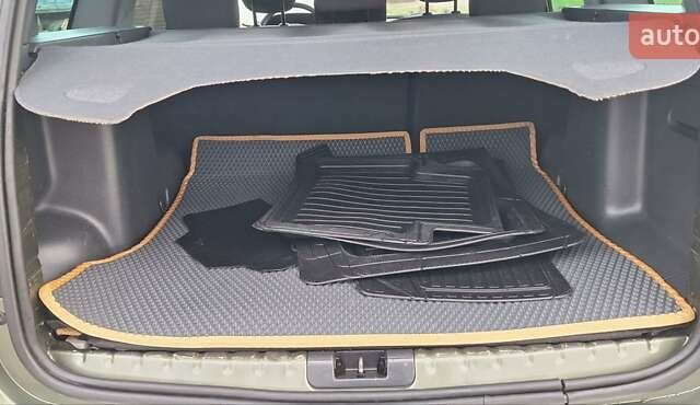 Дачия Duster 2013 в Новоархангельске на Automoto.ua Зеленый Дачия Duster, объемом двигателя 1.5 л и пробегом 198 тыс. км за 10500 $, фото 19 на Automoto.ua