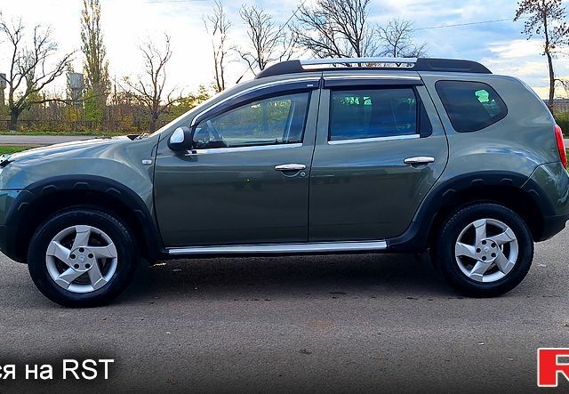 Зеленый Дачия Duster, объемом двигателя 1.5 л и пробегом 198 тыс. км за 10500 $, фото 3 на Automoto.ua