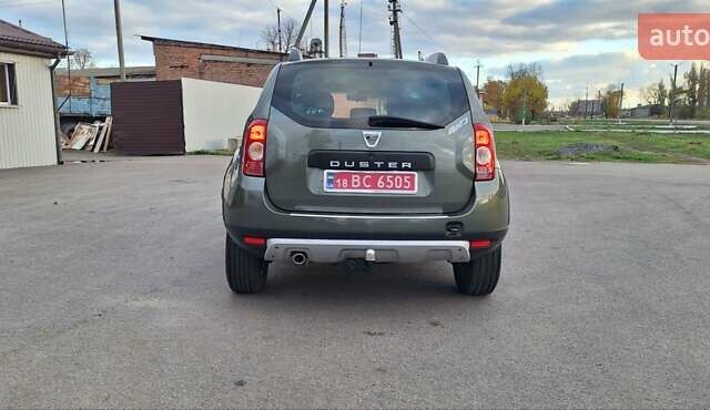 Дачия Duster 2013 в Новоархангельске на Automoto.ua Зеленый Дачия Duster, объемом двигателя 1.5 л и пробегом 198 тыс. км за 10500 $, фото 120 на Automoto.ua