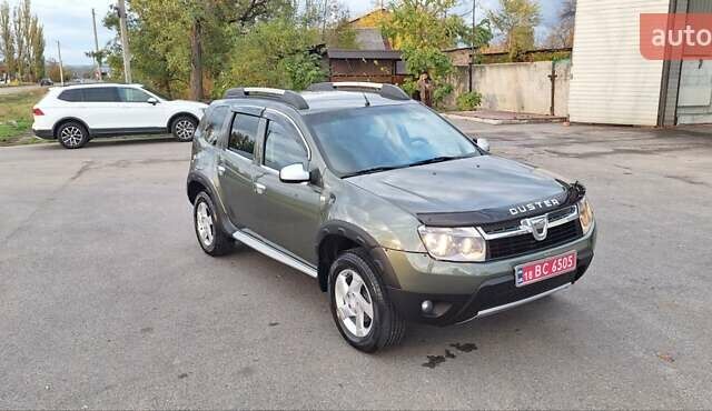Дачия Duster 2013 в Новоархангельске на Automoto.ua Зеленый Дачия Duster, объемом двигателя 1.5 л и пробегом 198 тыс. км за 10500 $, фото 125 на Automoto.ua