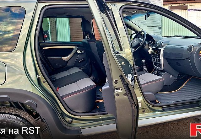 Зеленый Дачия Duster, объемом двигателя 1.5 л и пробегом 198 тыс. км за 10500 $, фото 10 на Automoto.ua