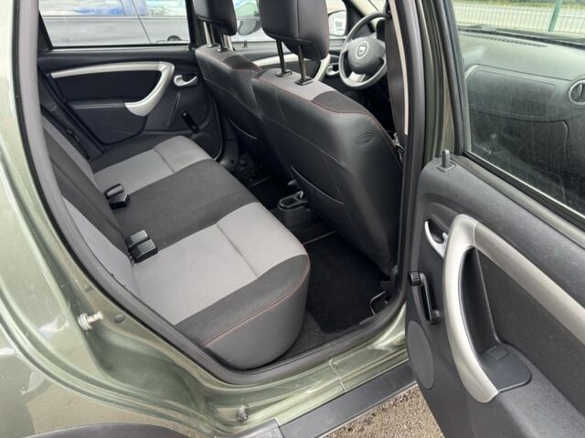 Зеленый Дачия Duster, объемом двигателя 1.5 л и пробегом 195 тыс. км за 10300 $, фото 13 на Automoto.ua