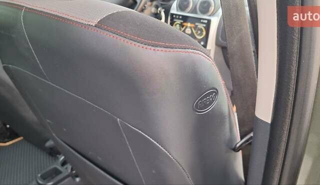 Дачия Duster 2013 в Новоархангельске на Automoto.ua Зеленый Дачия Duster, объемом двигателя 1.5 л и пробегом 198 тыс. км за 10500 $, фото 81 на Automoto.ua