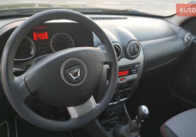 Зелений Дачія Duster, об'ємом двигуна 1.5 л та пробігом 195 тис. км за 9500 $, фото 11 на Automoto.ua