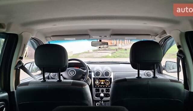 Дачия Duster 2013 в Новоархангельске на Automoto.ua Зеленый Дачия Duster, объемом двигателя 1.5 л и пробегом 198 тыс. км за 10500 $, фото 10 на Automoto.ua