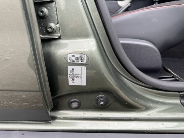 Зеленый Дачия Duster, объемом двигателя 1.5 л и пробегом 195 тыс. км за 10300 $, фото 12 на Automoto.ua