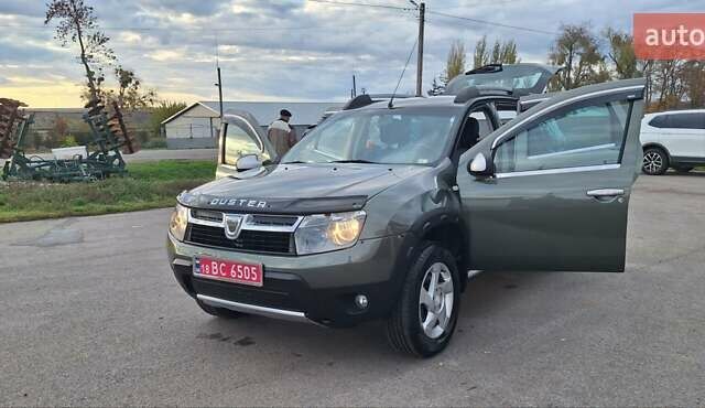 Дачия Duster 2013 в Новоархангельске на Automoto.ua Зеленый Дачия Duster, объемом двигателя 1.5 л и пробегом 198 тыс. км за 10500 $, фото 102 на Automoto.ua