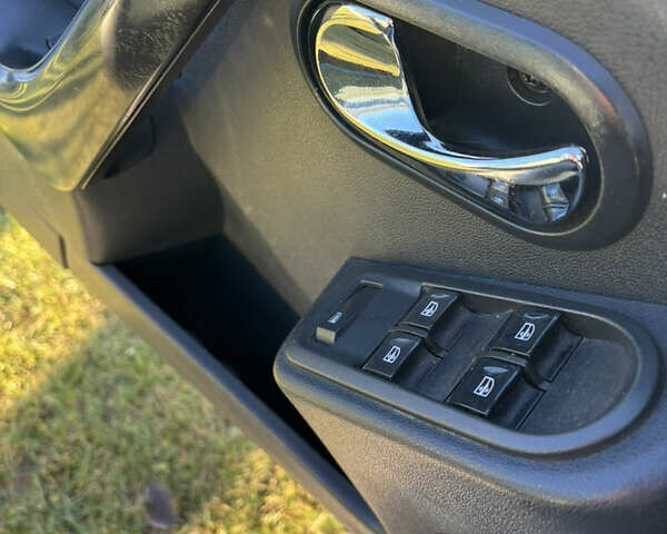 Зелений Дачія Duster, об'ємом двигуна 1.5 л та пробігом 172 тис. км за 10750 $, фото 38 на Automoto.ua