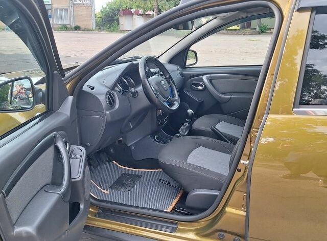 Зелений Дачія Duster, об'ємом двигуна 0 л та пробігом 161 тис. км за 12900 $, фото 8 на Automoto.ua