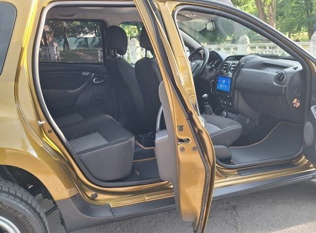 Зелений Дачія Duster, об'ємом двигуна 0 л та пробігом 161 тис. км за 12900 $, фото 11 на Automoto.ua
