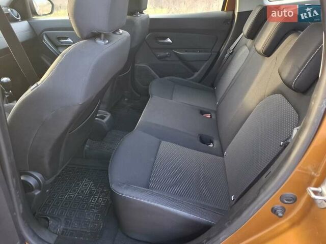 Оранжевый Дачия Duster, объемом двигателя 0 л и пробегом 57 тыс. км за 12800 $, фото 10 на Automoto.ua