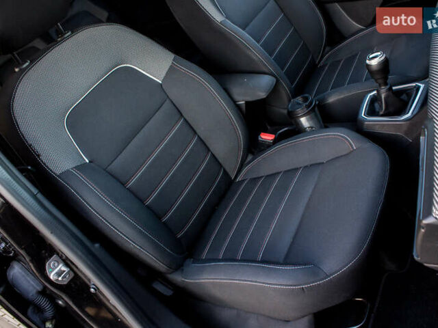 Чорний Дачія Jogger, об'ємом двигуна 1 л та пробігом 184 тис. км за 9700 $, фото 42 на Automoto.ua