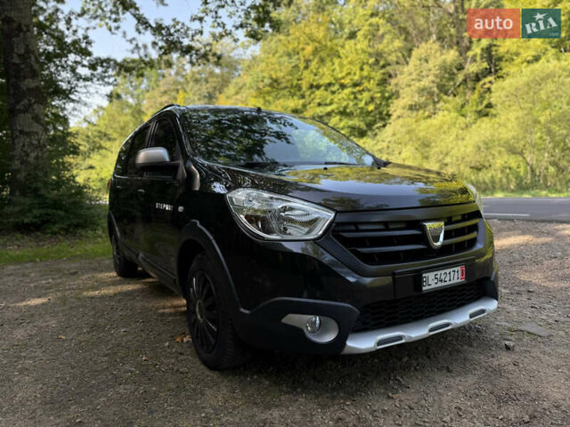 Черный Дачия Lodgy Stepway, объемом двигателя 1.2 л и пробегом 183 тыс. км за 8699 $, фото 63 на Automoto.ua