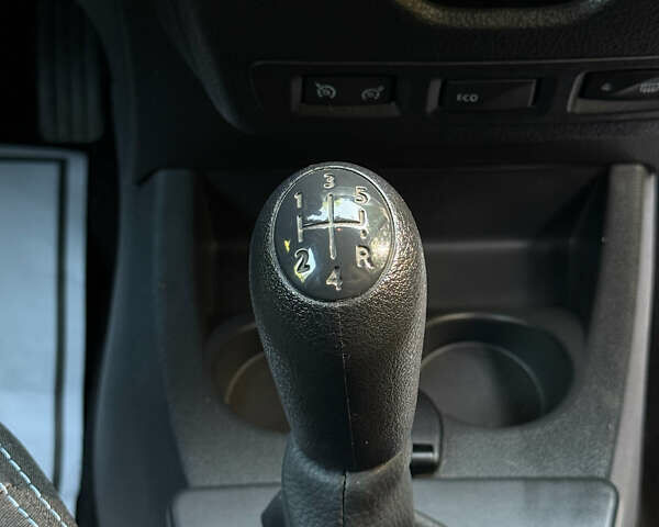 Дачия Lodgy Stepway 2016 в Стрые на Automoto.ua Черный Дачия Lodgy Stepway, объемом двигателя 1.2 л и пробегом 183 тыс. км за 8800 $, фото 30 на Automoto.ua