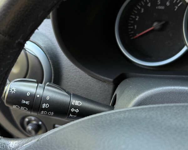 Черный Дачия Lodgy Stepway, объемом двигателя 1.2 л и пробегом 183 тыс. км за 8699 $, фото 26 на Automoto.ua