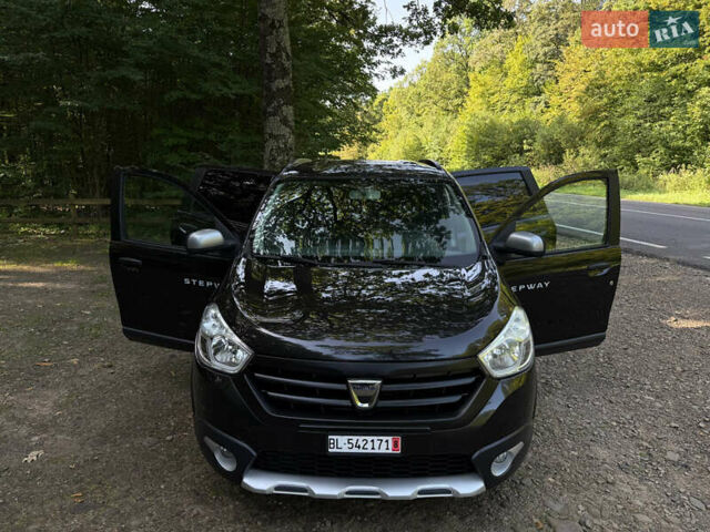 Черный Дачия Lodgy Stepway, объемом двигателя 1.2 л и пробегом 183 тыс. км за 8699 $, фото 21 на Automoto.ua