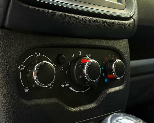 Дачия Lodgy Stepway 2016 в Стрые на Automoto.ua Черный Дачия Lodgy Stepway, объемом двигателя 1.2 л и пробегом 183 тыс. км за 8800 $, фото 36 на Automoto.ua