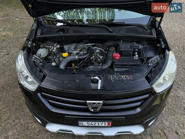 Дачия Lodgy Stepway 2016 в Стрые на Automoto.ua Черный Дачия Lodgy Stepway, объемом двигателя 1.2 л и пробегом 183 тыс. км за 8800 $, фото 39 на Automoto.ua