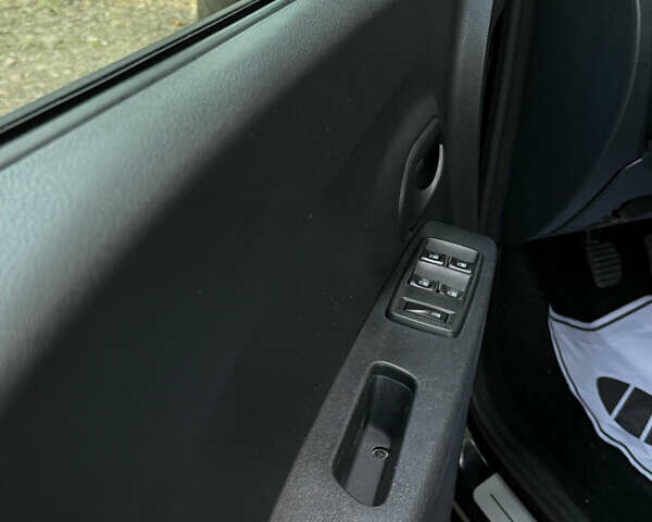 Дачия Lodgy Stepway 2016 в Стрые на Automoto.ua Черный Дачия Lodgy Stepway, объемом двигателя 1.2 л и пробегом 183 тыс. км за 8800 $, фото 62 на Automoto.ua