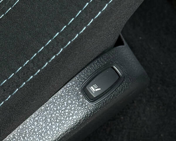 Черный Дачия Lodgy Stepway, объемом двигателя 1.2 л и пробегом 183 тыс. км за 8699 $, фото 29 на Automoto.ua