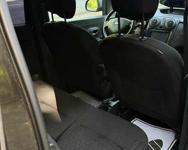 Дачия Lodgy Stepway 2016 в Стрые на Automoto.ua Черный Дачия Lodgy Stepway, объемом двигателя 1.2 л и пробегом 183 тыс. км за 8800 $, фото 22 на Automoto.ua