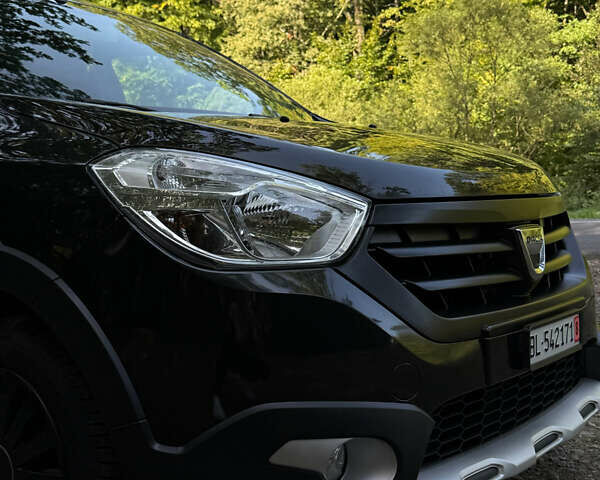 Дачия Lodgy Stepway 2016 в Стрые на Automoto.ua Черный Дачия Lodgy Stepway, объемом двигателя 1.2 л и пробегом 183 тыс. км за 8800 $, фото 55 на Automoto.ua