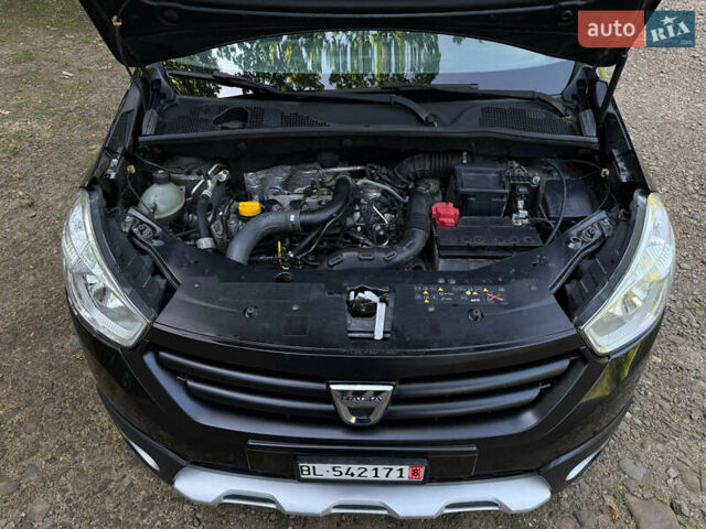 Дачия Lodgy Stepway 2016 в Стрые на Automoto.ua Черный Дачия Lodgy Stepway, объемом двигателя 1.2 л и пробегом 183 тыс. км за 8800 $, фото 40 на Automoto.ua