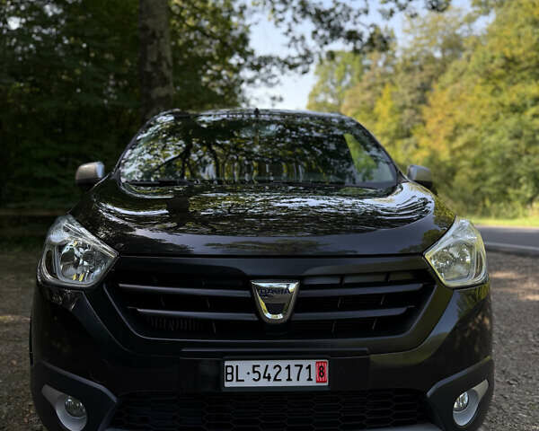 Дачия Lodgy Stepway 2016 в Стрые на Automoto.ua Черный Дачия Lodgy Stepway, объемом двигателя 1.2 л и пробегом 183 тыс. км за 8800 $, фото 12 на Automoto.ua