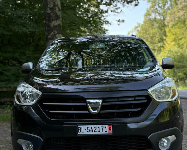 Черный Дачия Lodgy Stepway, объемом двигателя 1.2 л и пробегом 183 тыс. км за 9850 $, фото 11 на Automoto.ua