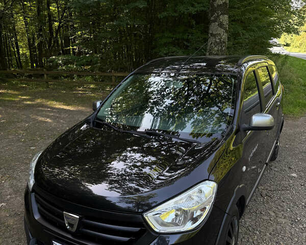 Дачия Lodgy Stepway 2016 в Стрые на Automoto.ua Черный Дачия Lodgy Stepway, объемом двигателя 1.2 л и пробегом 183 тыс. км за 8800 $, фото 42 на Automoto.ua