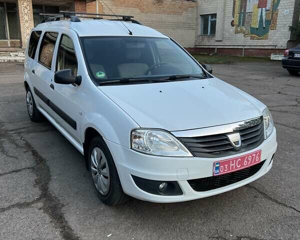 Белый Дачия Logan MCV, объемом двигателя 1.4 л и пробегом 175 тыс. км за 4950 $, фото 19 на Automoto.ua