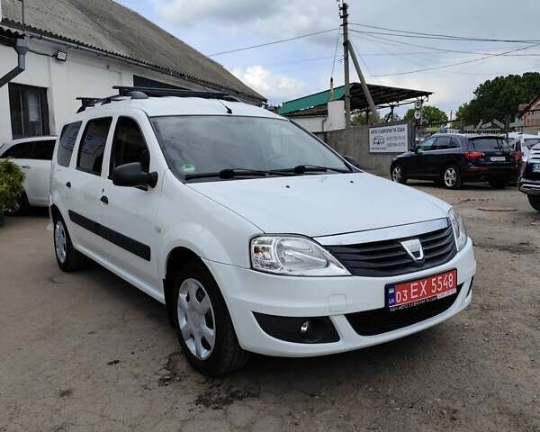 Белый Дачия Logan MCV, объемом двигателя 1.4 л и пробегом 178 тыс. км за 5500 $, фото 1 на Automoto.ua