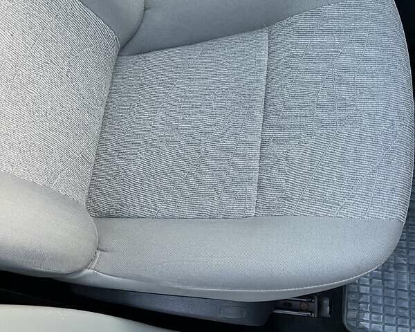 Белый Дачия Logan MCV, объемом двигателя 1.4 л и пробегом 175 тыс. км за 4950 $, фото 46 на Automoto.ua