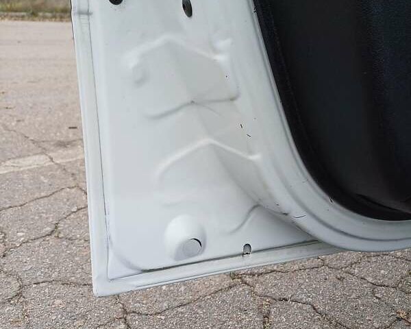 Белый Дачия Logan MCV, объемом двигателя 1.6 л и пробегом 179 тыс. км за 5850 $, фото 6 на Automoto.ua