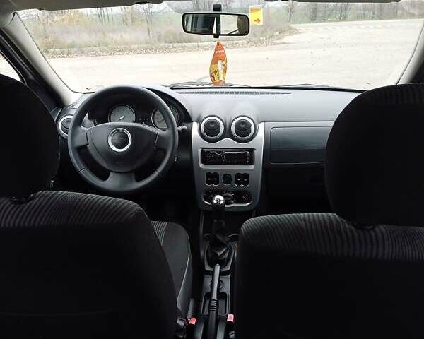 Белый Дачия Logan MCV, объемом двигателя 1.6 л и пробегом 179 тыс. км за 5850 $, фото 21 на Automoto.ua