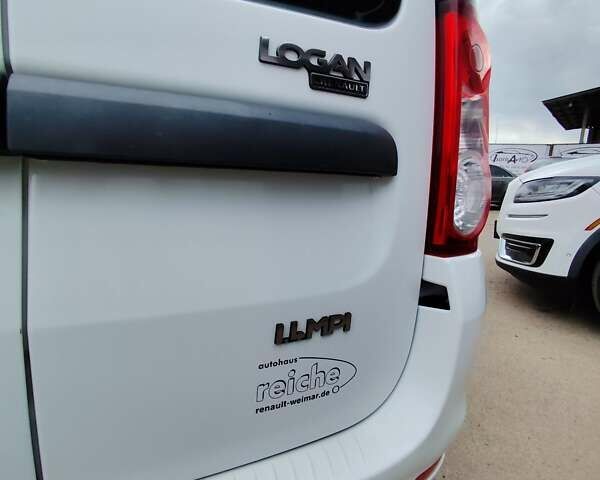 Белый Дачия Logan MCV, объемом двигателя 1.4 л и пробегом 178 тыс. км за 5500 $, фото 3 на Automoto.ua