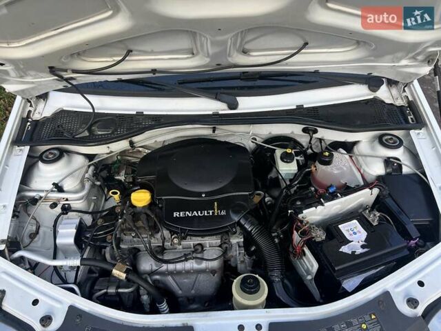 Белый Дачия Logan MCV, объемом двигателя 1.6 л и пробегом 231 тыс. км за 4700 $, фото 49 на Automoto.ua