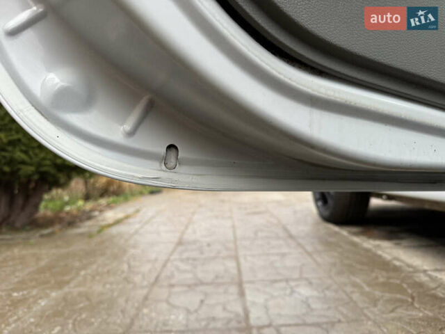 Білий Дачія Logan MCV, об'ємом двигуна 1.4 л та пробігом 177 тис. км за 5499 $, фото 21 на Automoto.ua