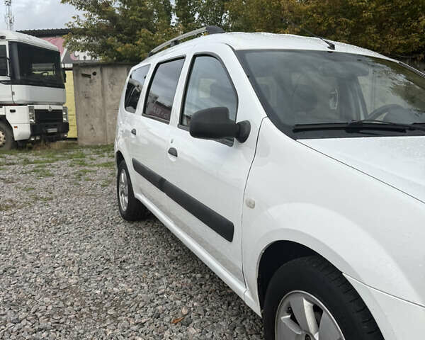 Білий Дачія Logan MCV, об'ємом двигуна 1.5 л та пробігом 305 тис. км за 5300 $, фото 2 на Automoto.ua