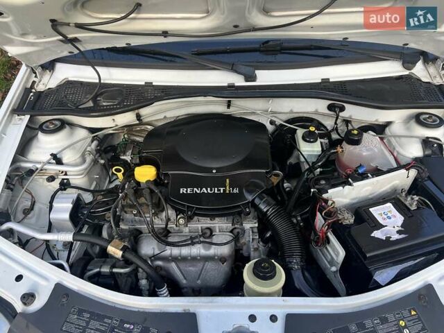 Белый Дачия Logan MCV, объемом двигателя 1.6 л и пробегом 231 тыс. км за 4700 $, фото 46 на Automoto.ua