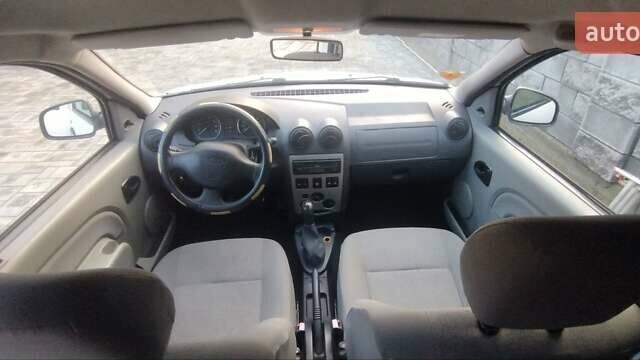 Білий Дачія Logan MCV, об'ємом двигуна 1.6 л та пробігом 230 тис. км за 5000 $, фото 5 на Automoto.ua