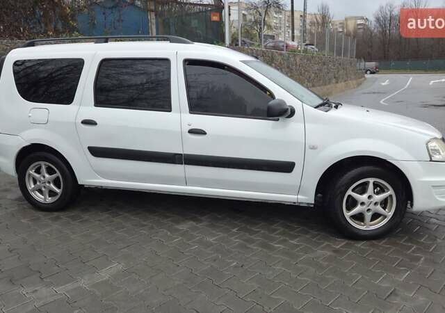 Белый Дачия Logan MCV, объемом двигателя 1.6 л и пробегом 182 тыс. км за 5900 $, фото 7 на Automoto.ua