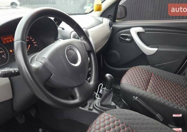 Белый Дачия Logan MCV, объемом двигателя 1.6 л и пробегом 182 тыс. км за 5900 $, фото 15 на Automoto.ua