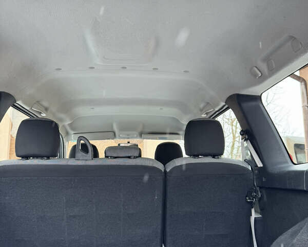 Белый Дачия Logan MCV, объемом двигателя 1.6 л и пробегом 170 тыс. км за 5899 $, фото 32 на Automoto.ua