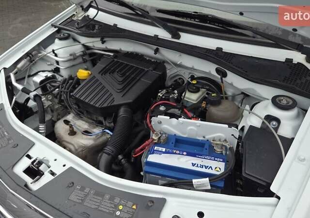 Белый Дачия Logan MCV, объемом двигателя 1.6 л и пробегом 182 тыс. км за 5900 $, фото 29 на Automoto.ua