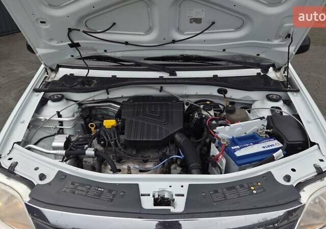 Белый Дачия Logan MCV, объемом двигателя 1.6 л и пробегом 182 тыс. км за 5900 $, фото 28 на Automoto.ua