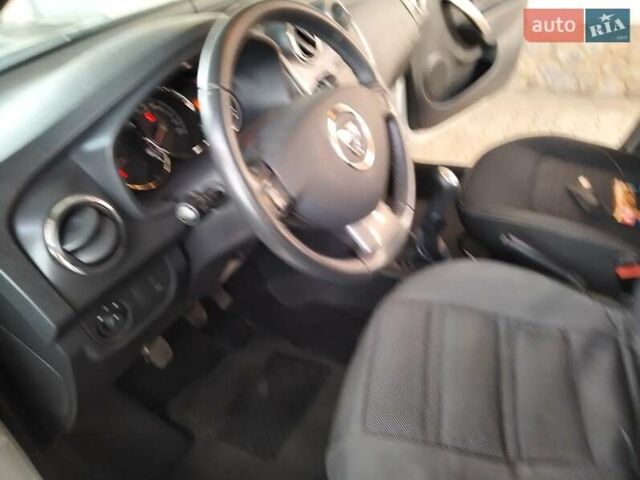 Белый Дачия Logan MCV, объемом двигателя 1.5 л и пробегом 146 тыс. км за 7800 $, фото 5 на Automoto.ua