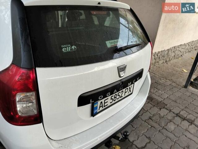 Белый Дачия Logan MCV, объемом двигателя 1.5 л и пробегом 146 тыс. км за 7800 $, фото 2 на Automoto.ua