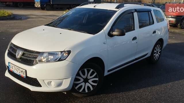 Белый Дачия Logan MCV, объемом двигателя 1.1 л и пробегом 142 тыс. км за 5600 $, фото 1 на Automoto.ua