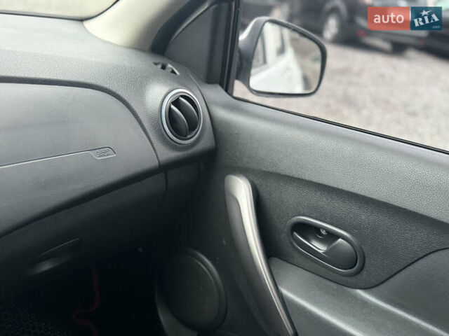 Білий Дачія Logan MCV, об'ємом двигуна 1.5 л та пробігом 290 тис. км за 6199 $, фото 35 на Automoto.ua